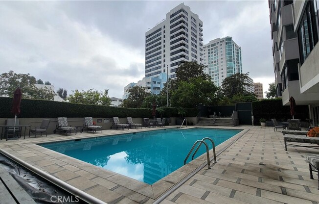 1 bed, 1.5 baths, 1,253 sqft, $5,500, Unit 4C