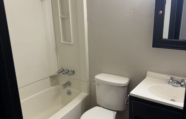 1 bed, 1 bath, 650 sqft, $599, Unit Unit 20
