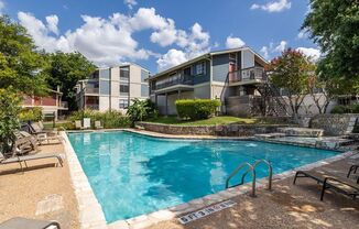 Charming 2 bd 2 bath Condo in Travis Oaks Condo in the Heart of Austin