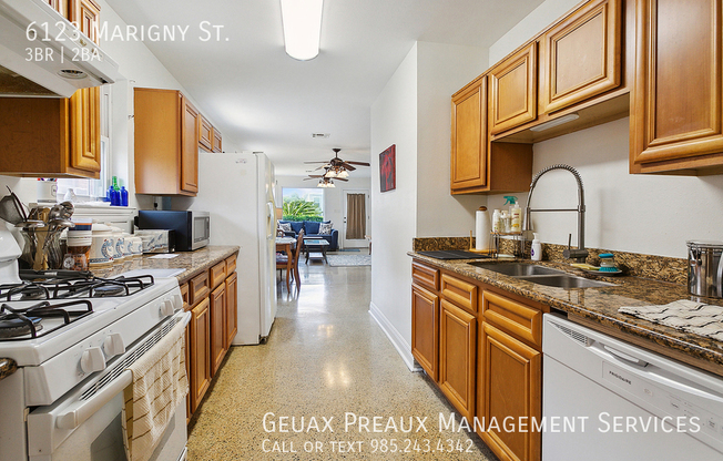 6123 MARIGNY ST