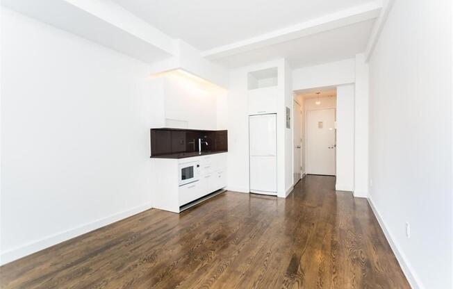 Studio, 1 bath, $3,650, Unit 1214