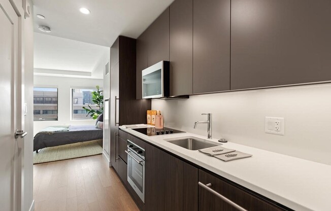 Studio, 1 bath, 557 sqft, $3,075, Unit 2-703