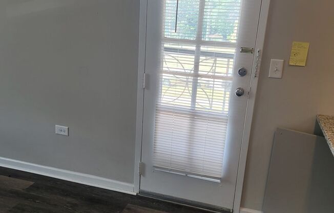 1 bed, 1 bath, 650 sqft, $1,400, Unit 402
