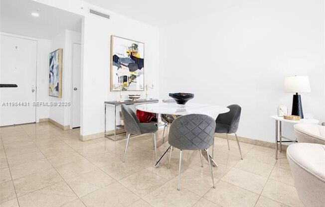 801 Brickell Key Blvd # 907 (A11984431)