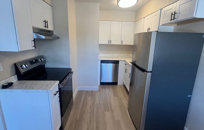 Pond Place Apts