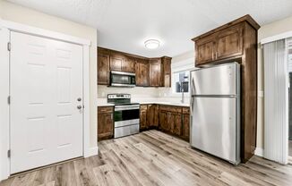 2 beds, 1 bath, 880 sqft, $1,395, Unit #1