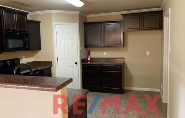 3 beds, 2.5 baths, $1,695