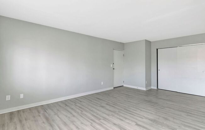 McGregor Apartments - Newly Remodeled 2-Bedroom Apartment!