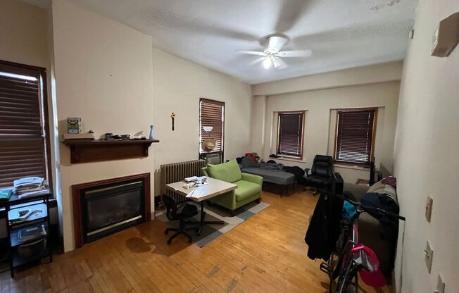 Studio, 1 bath, 700 sqft, $799