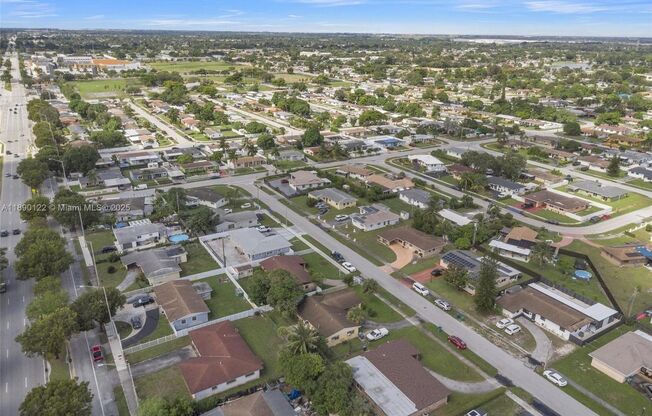 2860 NW 184TH ST MIAMI GARDENS, FL 33056