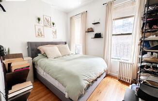 330 W 43 ST