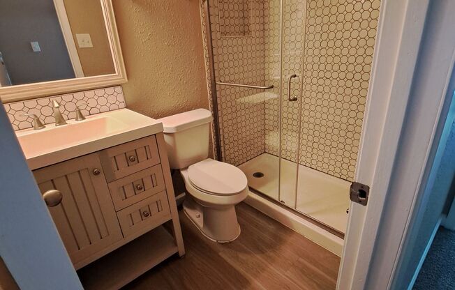 2 beds, 1 bath, 762 sqft, $1,260, Unit 3434