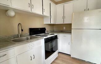 1 bed, 1 bath, $675, Unit 4