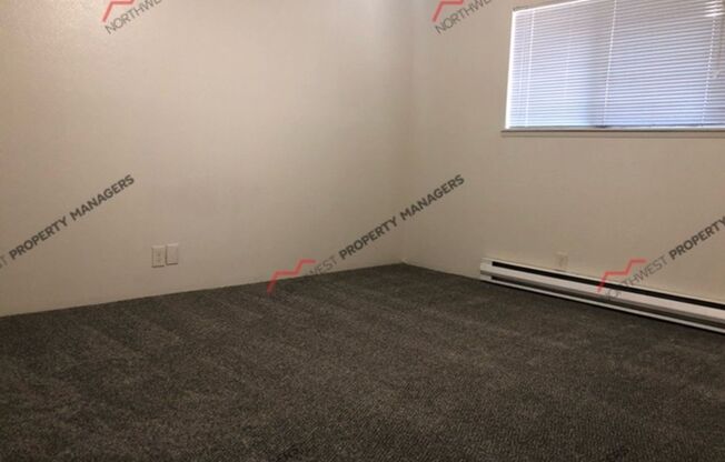 2 beds, 1 bath, 930 sqft, $1,295, Unit #20