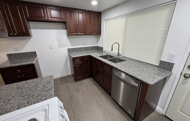 8740 LOMITA DR