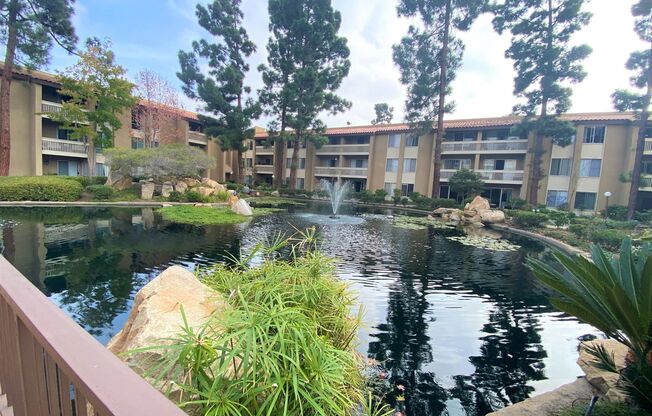 Pacific Beach Condo! 2 BEDROOM 2 BATH with DUAL MASTER SUITES AND 2 ASSIGNED PARKING SPACES!