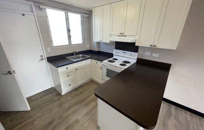 KAILUA TOWN APARTMENTS - 82