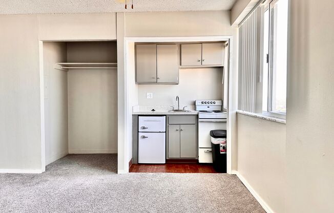Studio, 1 bath, 434 sqft, $895, Unit 2209