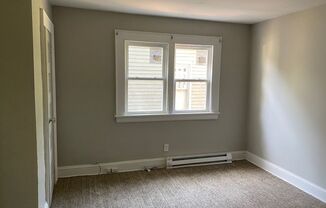 1 bed, 1 bath, 539 sqft, $650, Unit 220 W Virginia St.