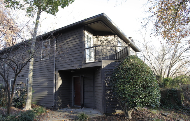 2bd/2.5bth home in Southpark! Location, Location, Location!
