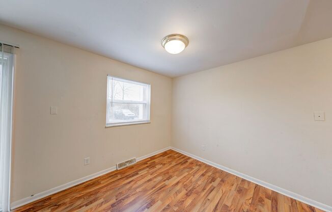 2 beds, 1 bath, 830 sqft, $1,099, Unit 8625C