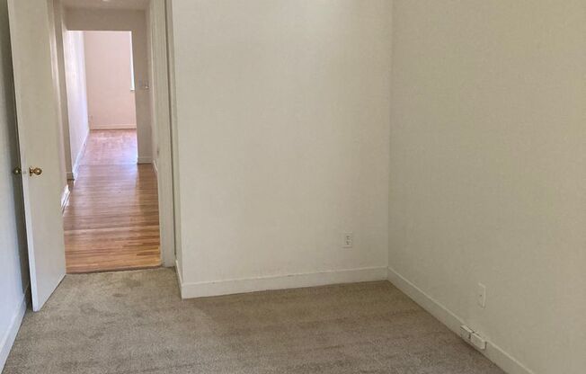 2 beds, 1.5 baths, 1,000 sqft, $1,549, Unit 15C