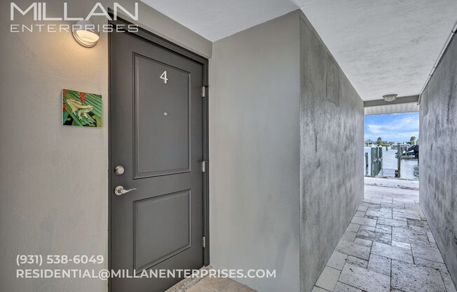 325 Capri Boulevard