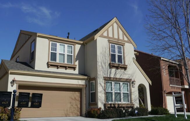 LUXURY RESIDENCE IN RIVERMARK DETACHED SINGLE-FAMILY HOME | THE GLEN PLAN II