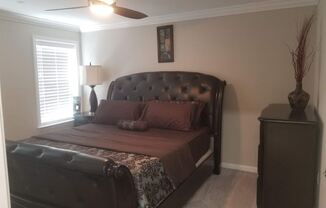 Woodcrest Dr SE