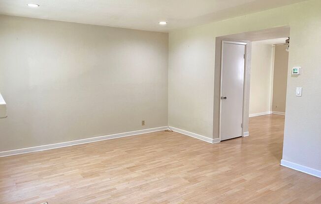 $3,090 - TWO BEDROOM / 2.5 BATH GORGEOUS REMODELED FREMONT TOWNHOUSE IN ARDENWOOD