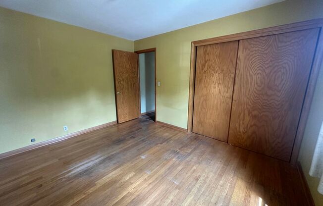 2 beds, 1 bath, $950