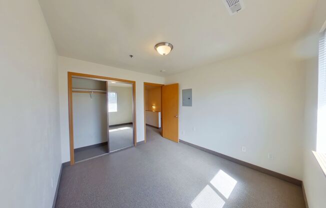 3 beds, 1.5 baths, $2,400, Unit 2