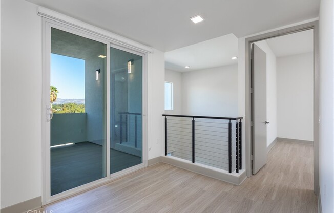 2 beds, 2 baths, 1,305 sqft, $3,418, Unit 204