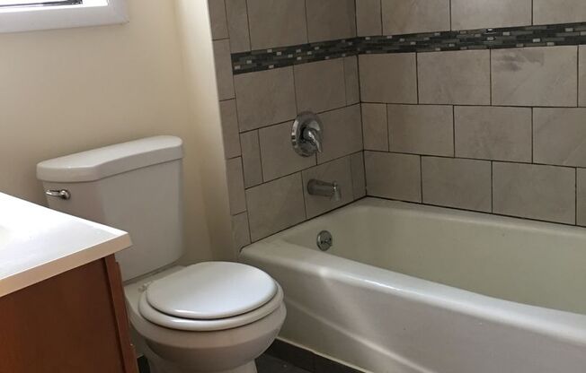 684 N 5TH