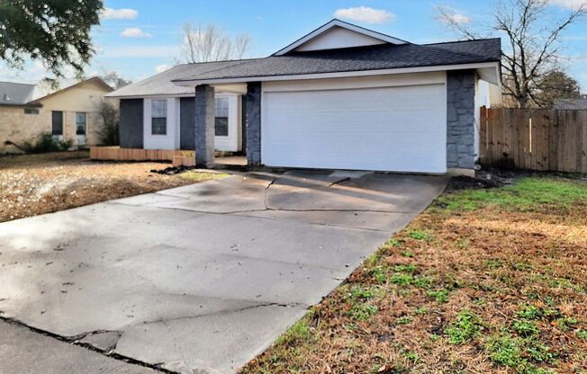 Beautiful 3 BR / 2 BA Home for Rent in Round Rock!