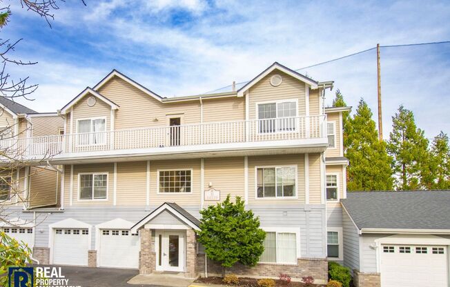 Beautiful 3 Bedroom Condo in Renton, WA!