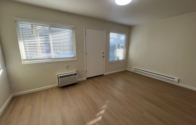 Studio, 1 bath, 380 sqft, $2,025, Unit 777-110