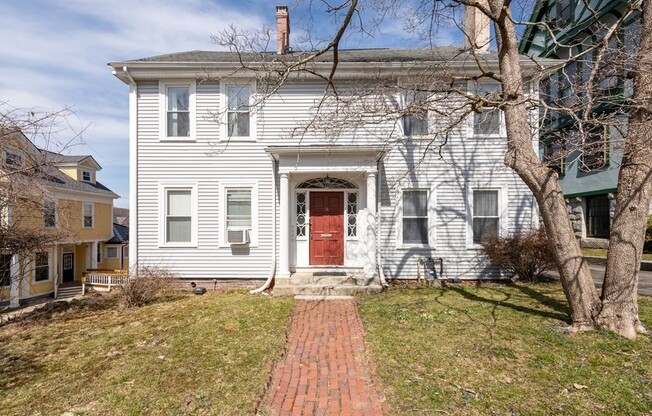 36 CEDAR ST