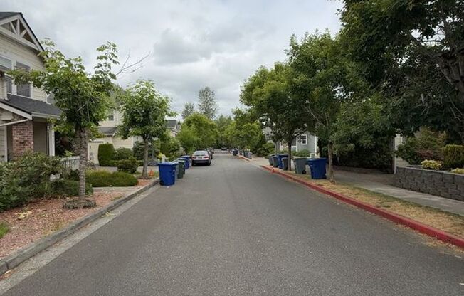 Darling Bellevue Home!
