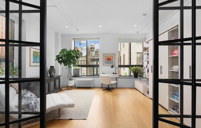 112 W 18 ST