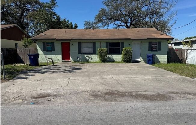 2-Bedroom, 1-Bathroom Duplex in Tampa