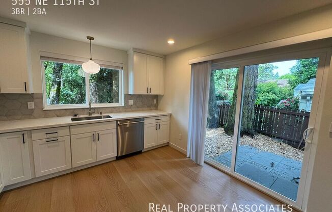 555 NE 115 ST