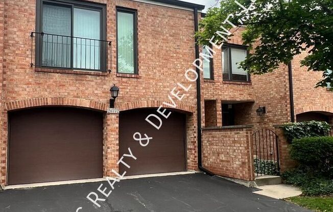 2S772 JAMESTOWN Trail
