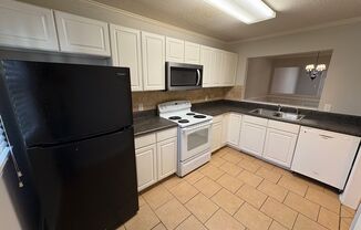 2 beds, 2 baths, $1,330, Unit Unit 622