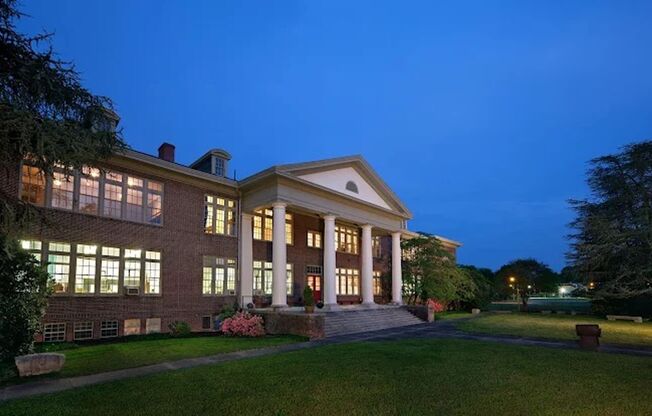 The SchoolHouse at Artisan Hill