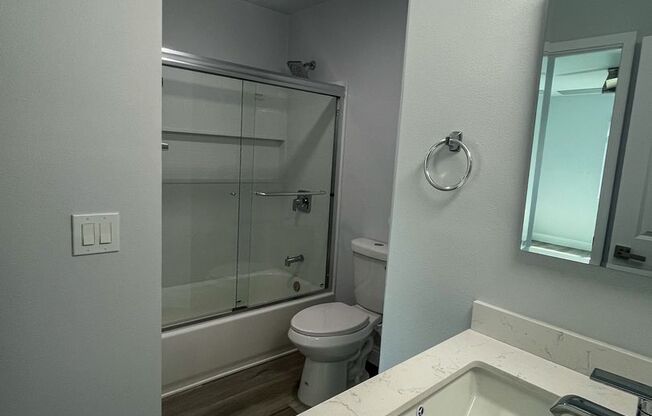 2 beds, 1 bath, 796 sqft, $2,350, Unit A-52