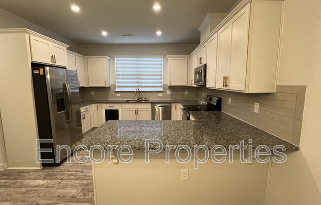1389 REGENTS LN