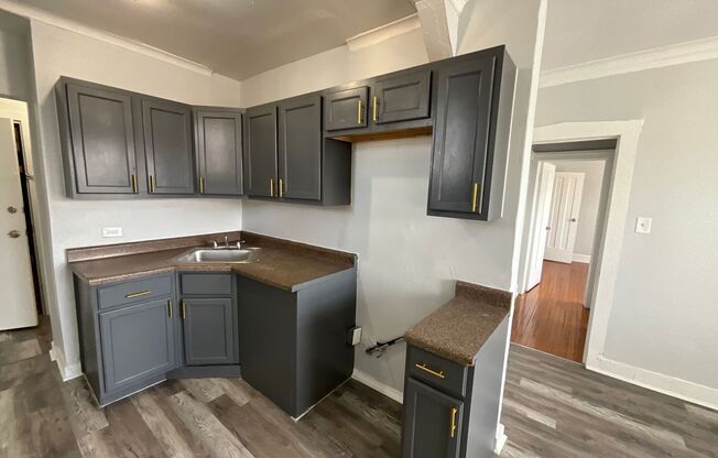 6600 S Ingleside