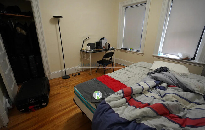 21 Brighton Ave # 48-18