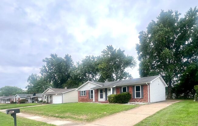 4 beds, 2 baths, $1,885